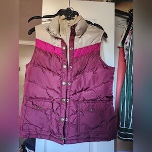 Old Navy Women's Burgundy and Pink Puffer Vest